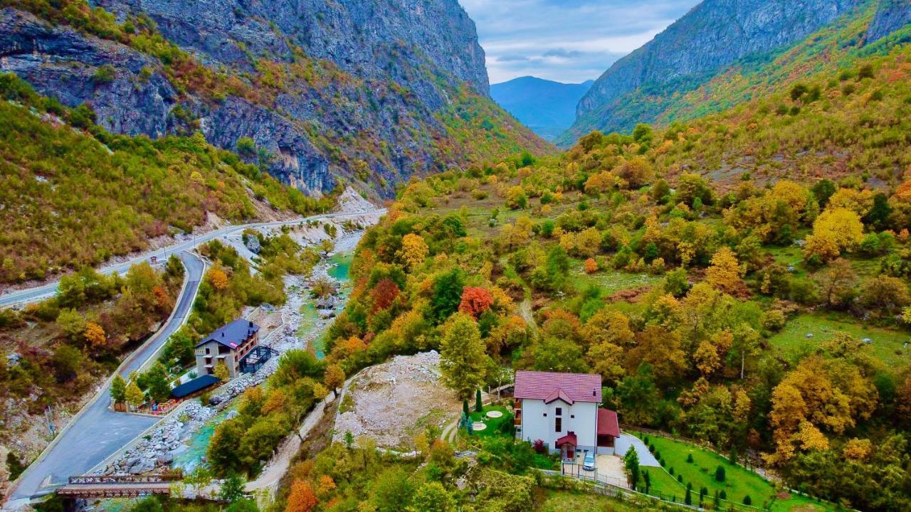 Vila Alexander B&B Valbone Exterior foto